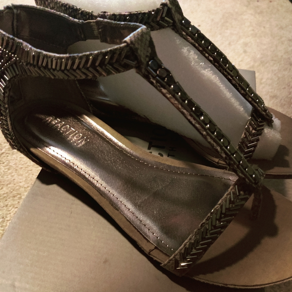 Kenneth Cole - Picture 2 of 3